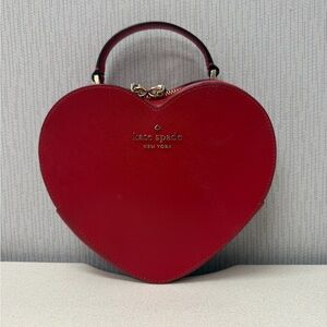 Kate Spade Love Shack CherKate Spade Love Shack Cherry Red Heart Crossbody Purse